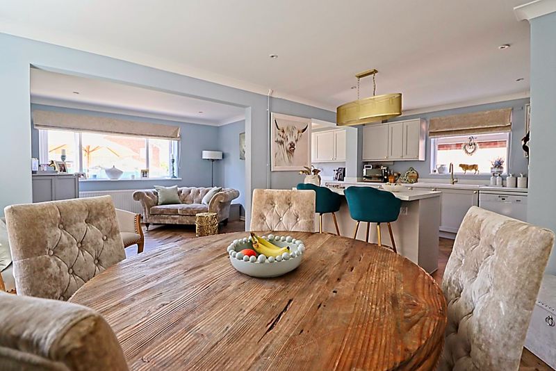 Throwley Close, Pitsea, Basildon