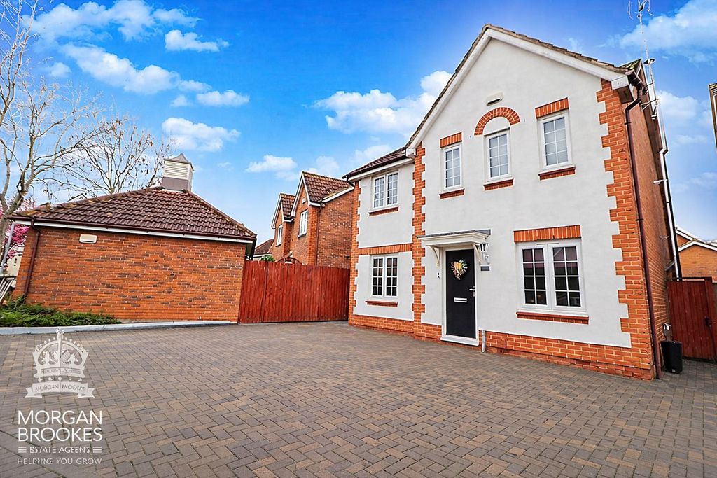 Tamarisk, Benfleet