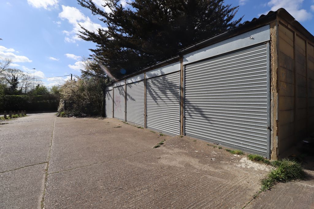 1 – 16 Tennyson Drive, Basildon