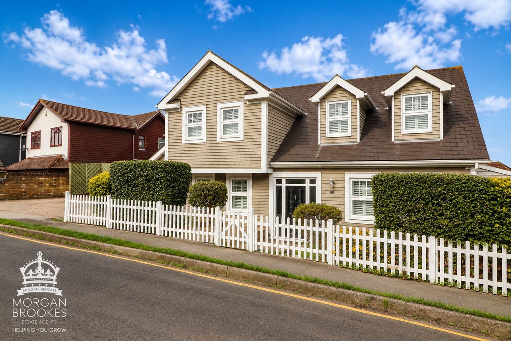 Crescent Road, South Benfleet